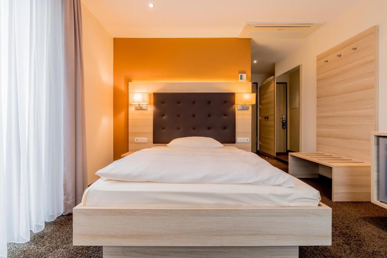Hotel Bacchus بينسهايم المظهر الخارجي الصورة